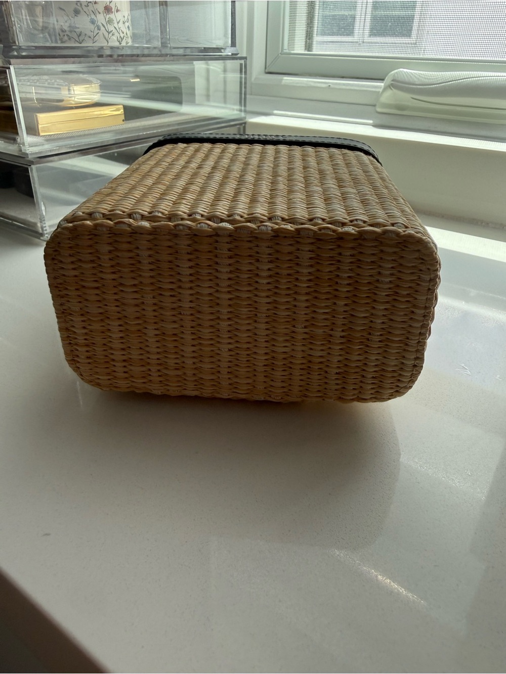 CHANEL beauty cosmetic bag - Picture 2 of 7